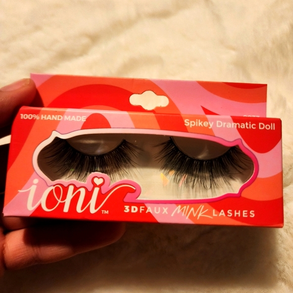 🔥$78 Value 👀Revlon, Tahari,Anastasia B.H, L.A. Colors,Ioni Makeup Bundle - Picture 6 of 10